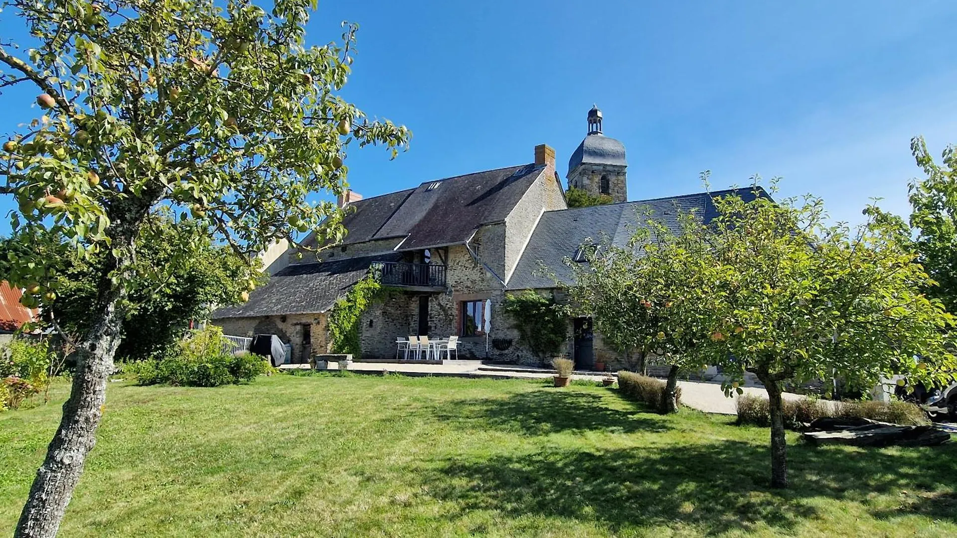 La Maison Du Mont Saint Michel Pontorson Bed & Breakfast