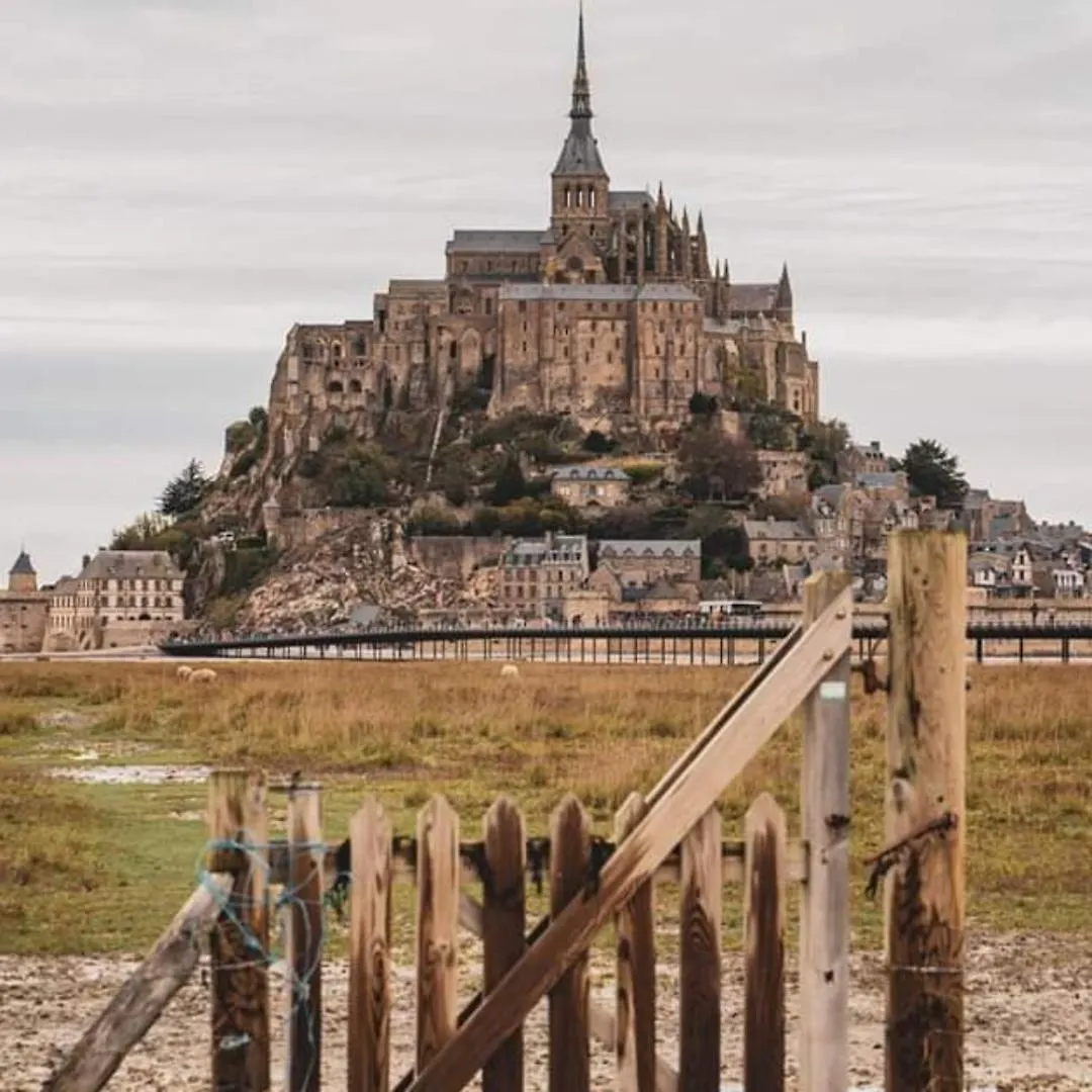La Maison Du Mont Saint Michel Pontorson 0*,