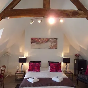 Bed & Breakfast Les Belles De Mai, Pontorson